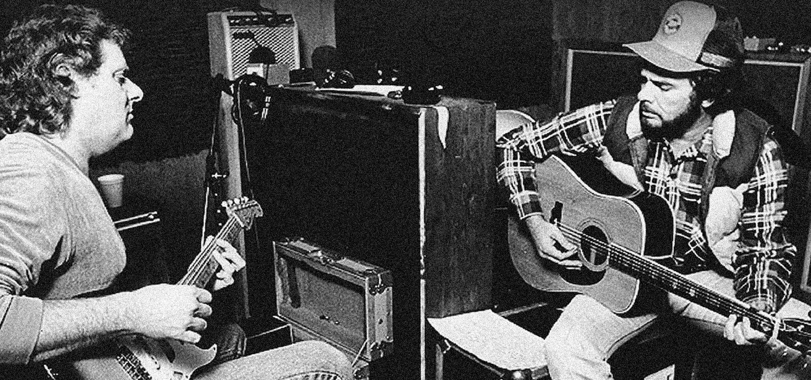 Reggie Young and Merle Haggard play guitar